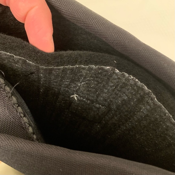 NEW. Warm Waterproof Winter Boots for Men - Picture 7 of 10